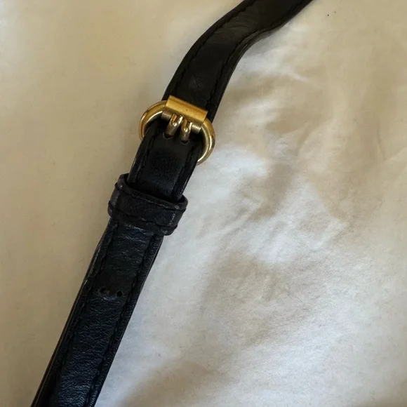 Marc by Marc Jacobs Vintage Black Leather Crossbody bag with Bird Accent - Picture 6 of 13